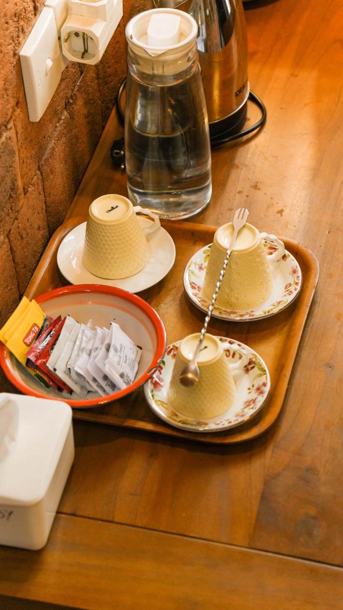 スマラン Djajanti House Bed & Breakfast エクステリア 写真