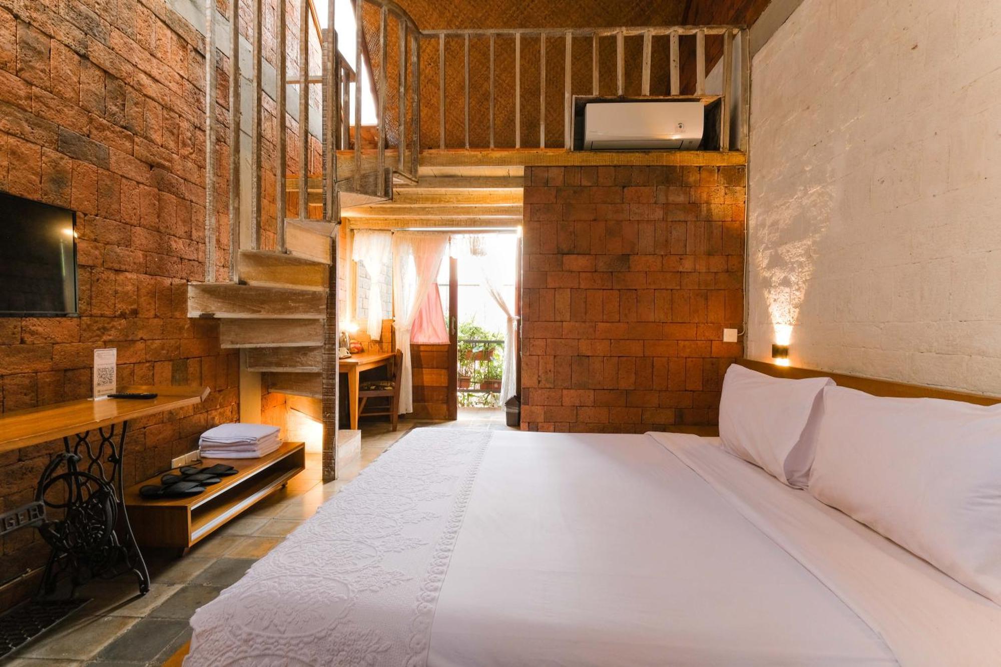 スマラン Djajanti House Bed & Breakfast エクステリア 写真