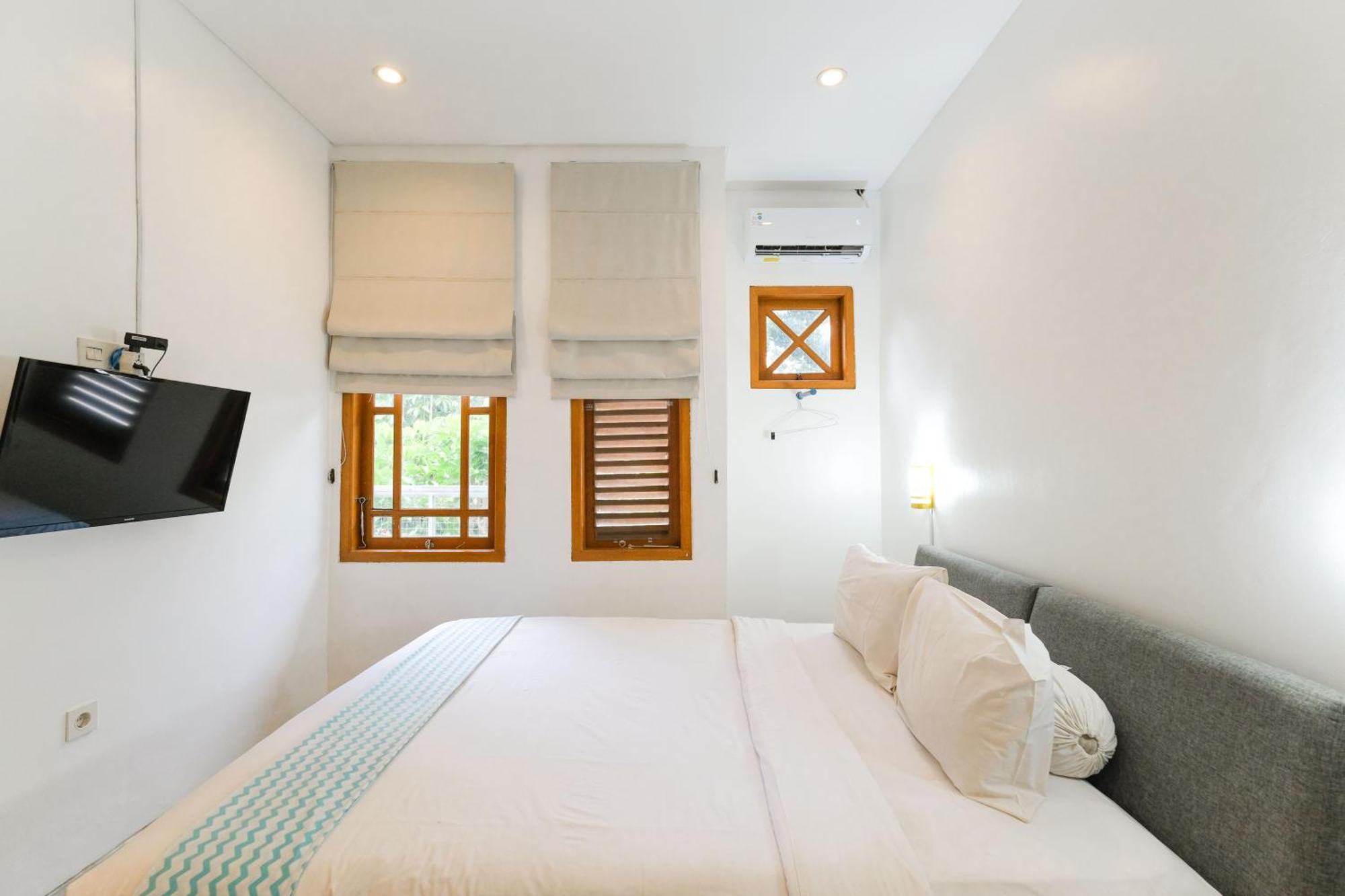 スマラン Djajanti House Bed & Breakfast エクステリア 写真
