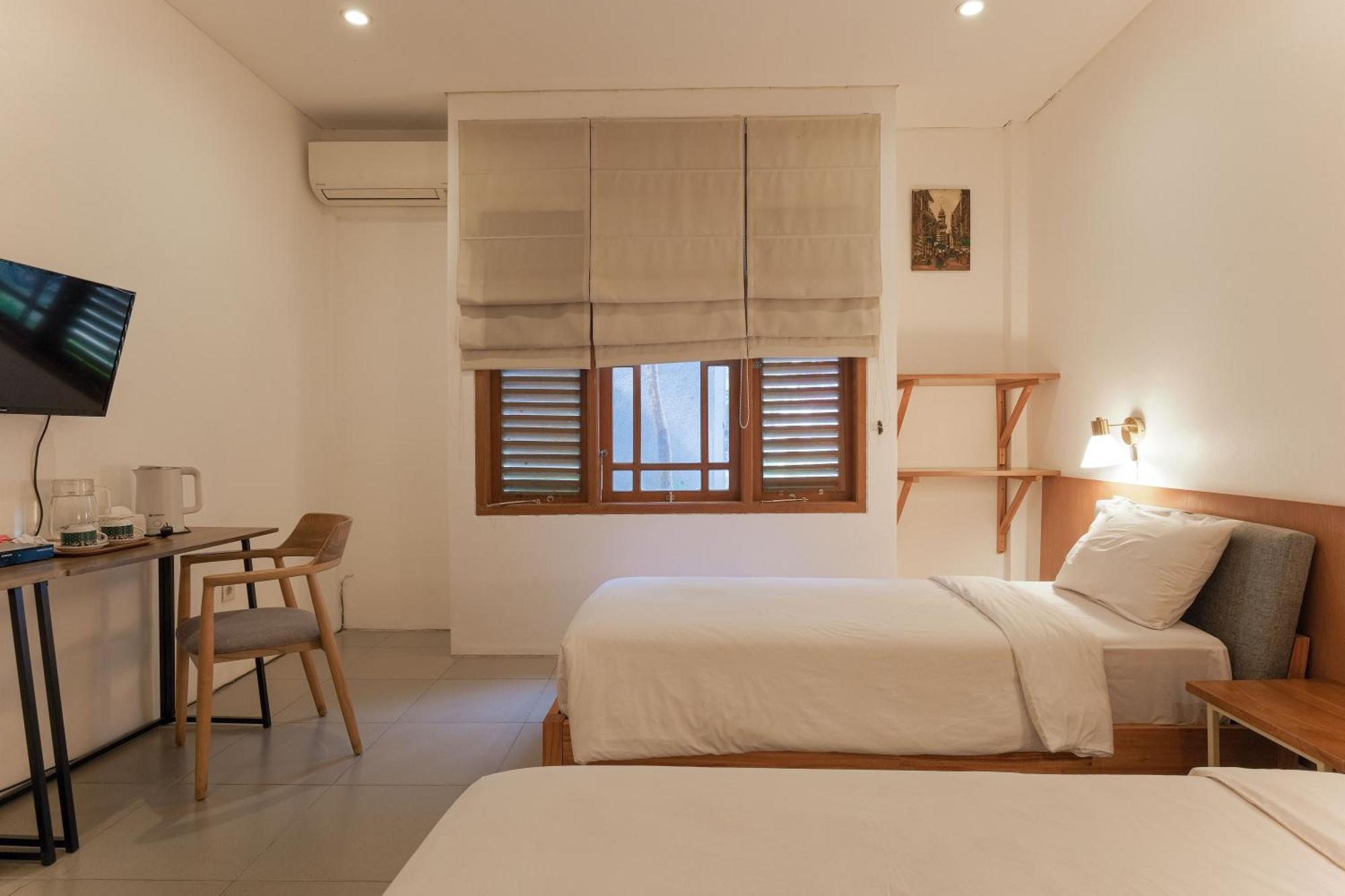 スマラン Djajanti House Bed & Breakfast エクステリア 写真